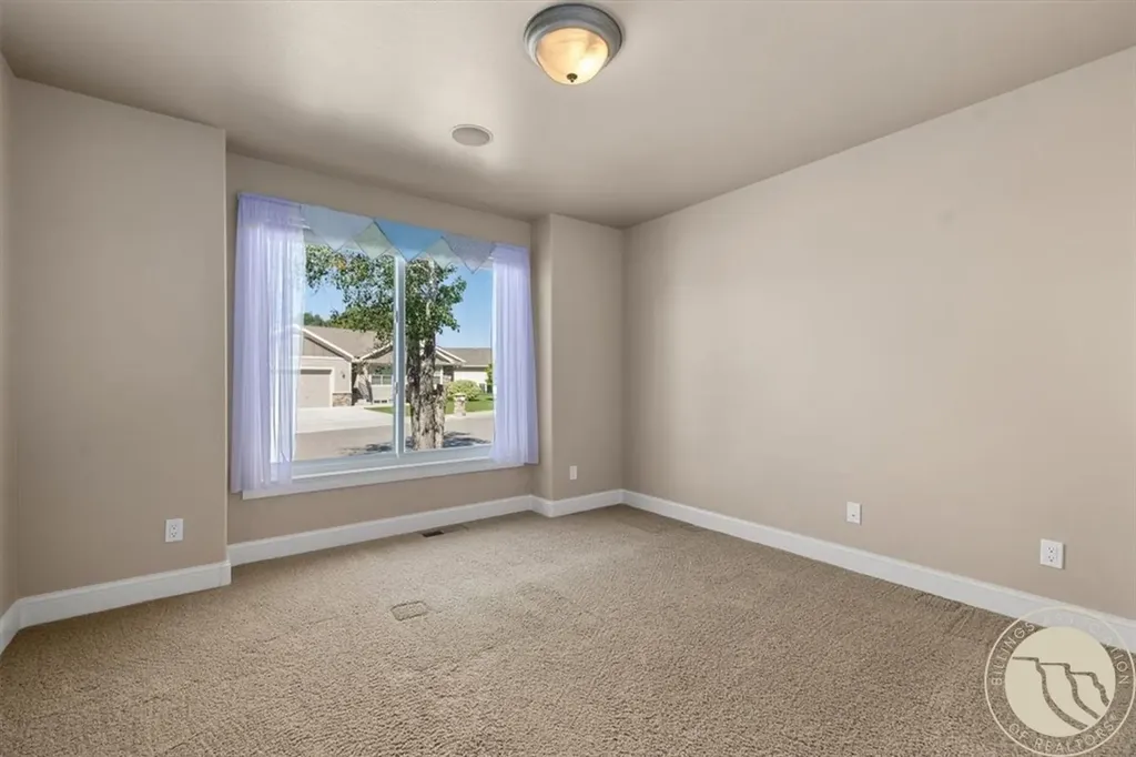 141 Legends Way Billings MT 59106
