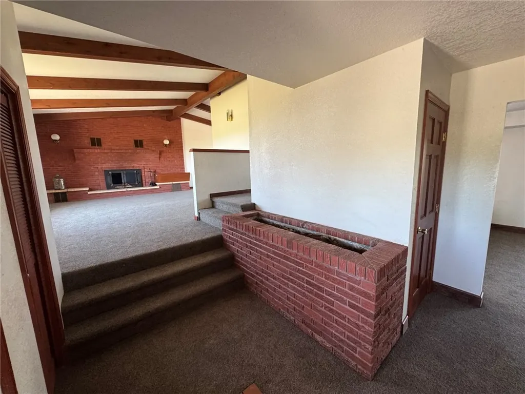 527 W D Road Huntley MT 59037