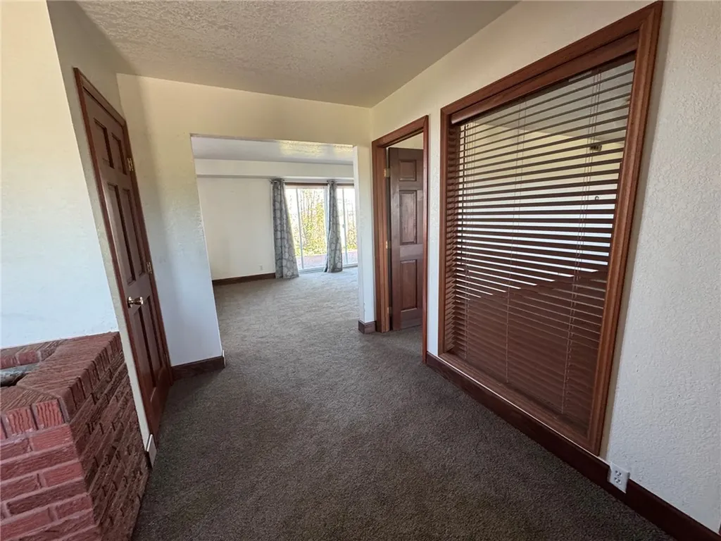 527 W D Road Huntley MT 59037