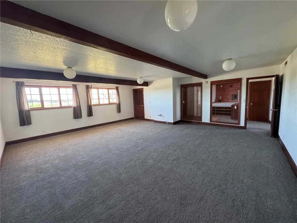 527 W D Road Huntley MT 59037