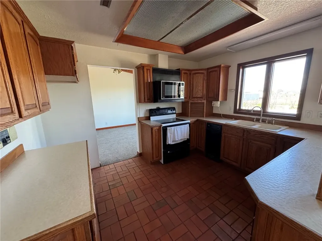 527 W D Road Huntley MT 59037