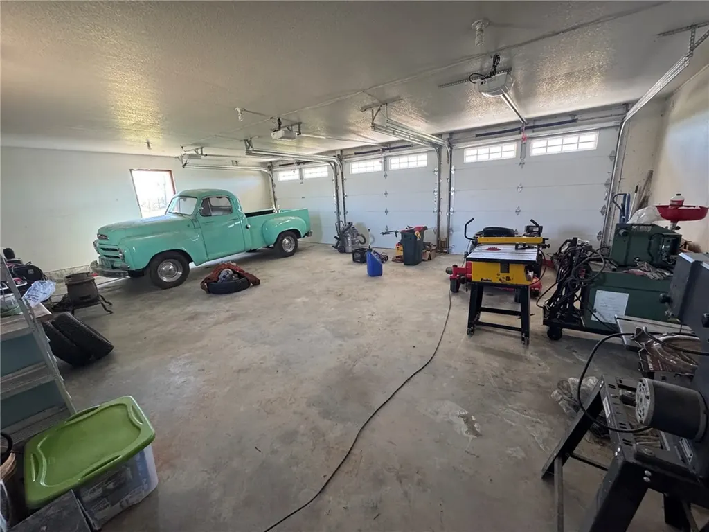 527 W D Road Huntley MT 59037