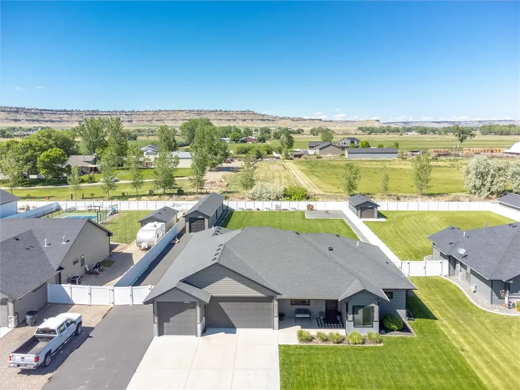 7 Autumn Road Park City MT 59063