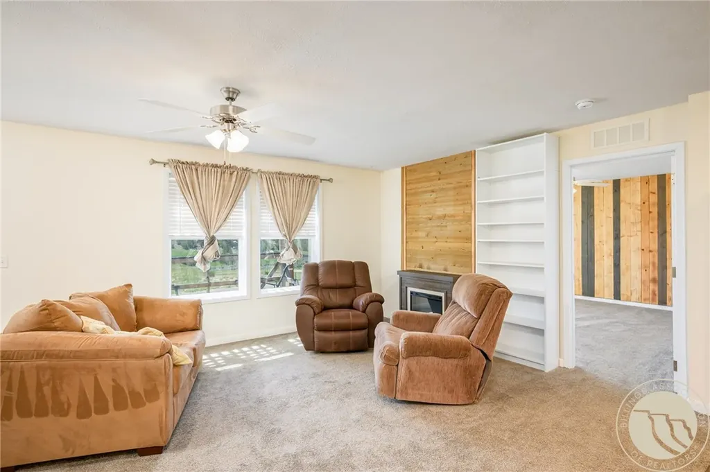 4 N Moonlight Drive Roundup MT 59072