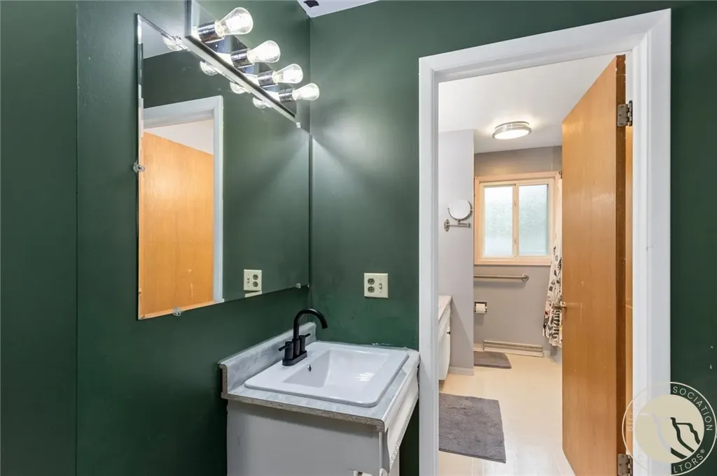 2112 Hoover Avenue Billings MT 59102