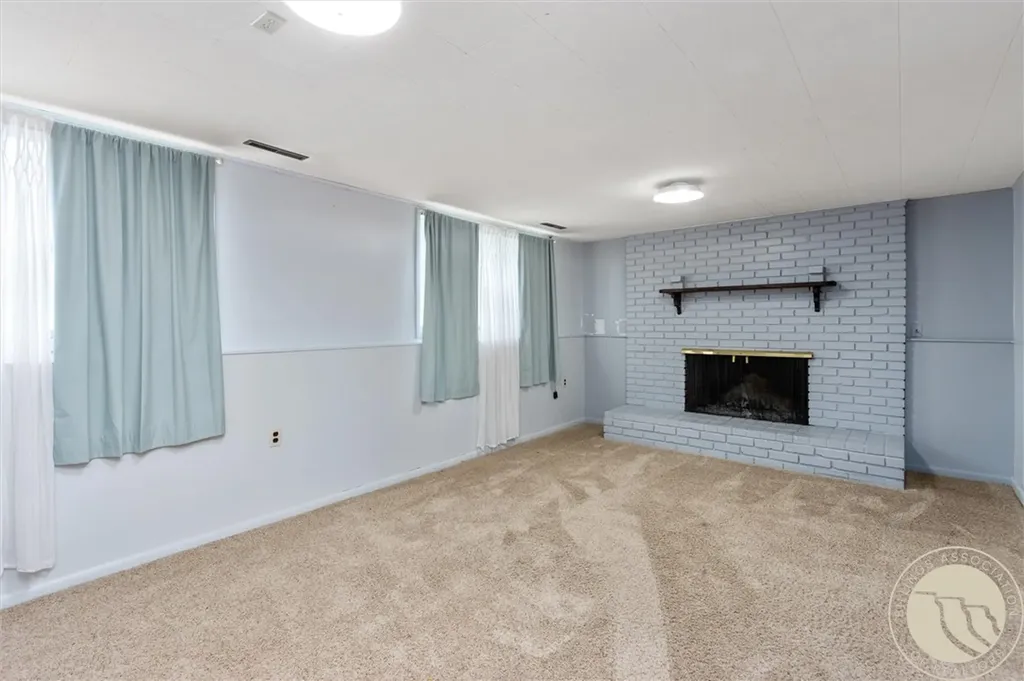 2112 Hoover Avenue Billings MT 59102