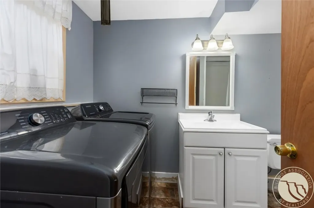 2112 Hoover Avenue Billings MT 59102