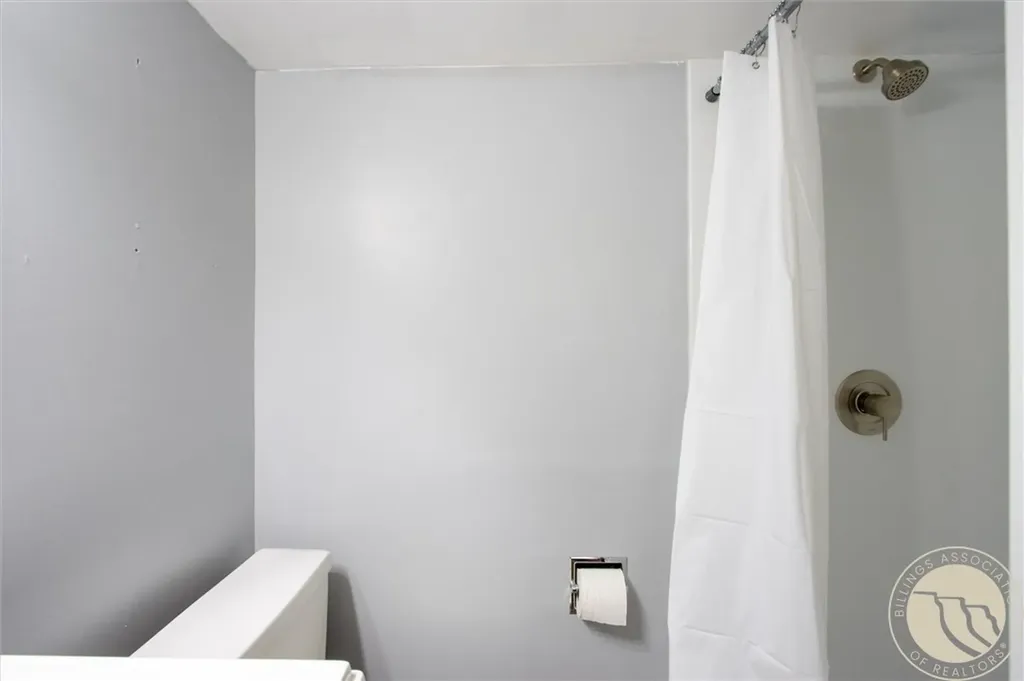 2112 Hoover Avenue Billings MT 59102