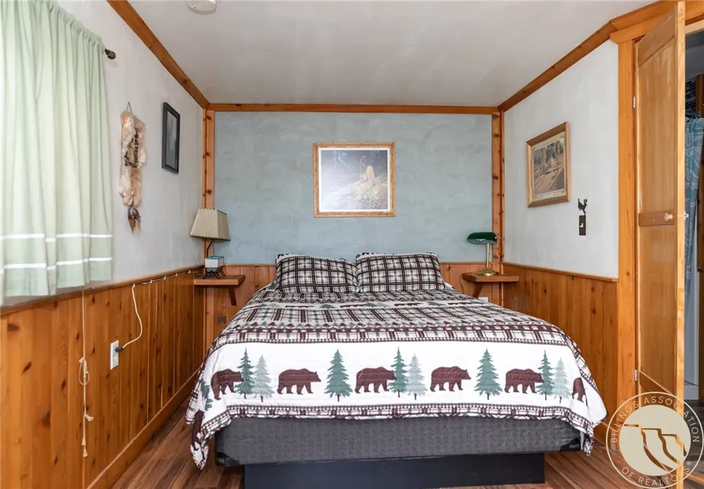 44 W Pike Avenue Columbus MT 59019