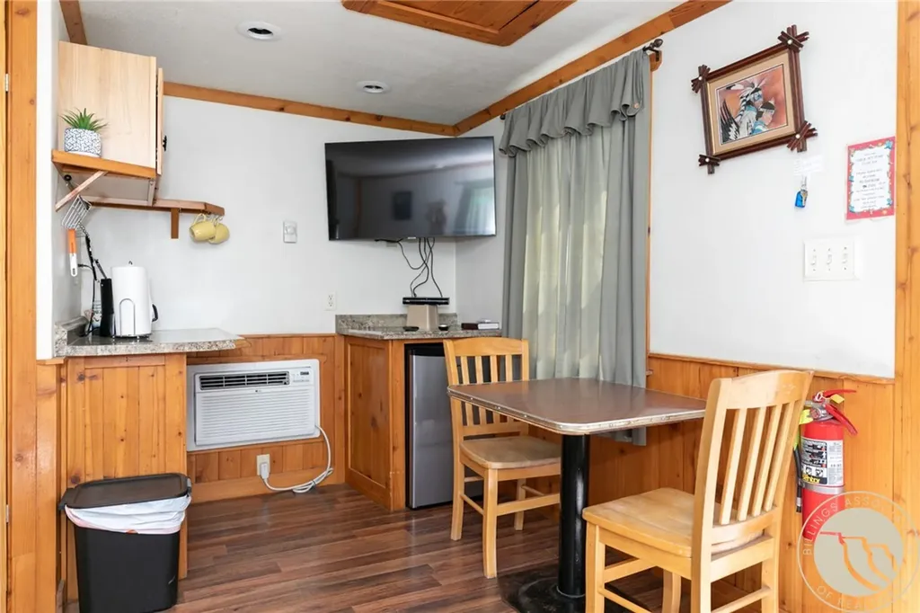 44 W Pike Avenue Columbus MT 59019