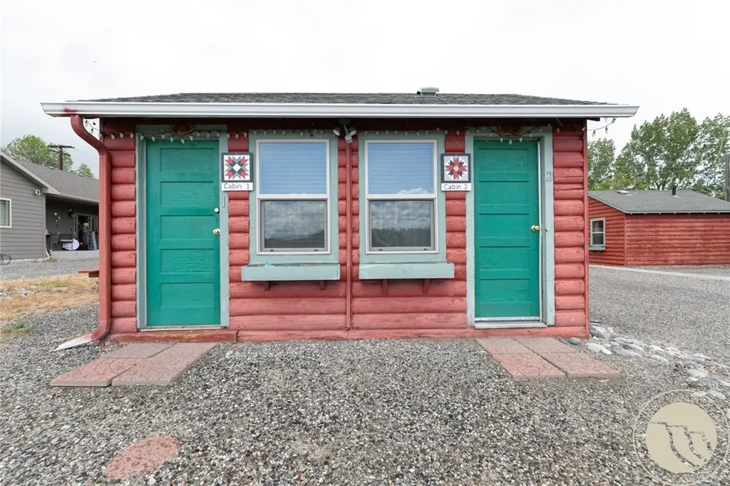 44 W Pike Avenue Columbus MT 59019