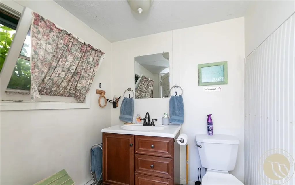 44 W Pike Avenue Columbus MT 59019
