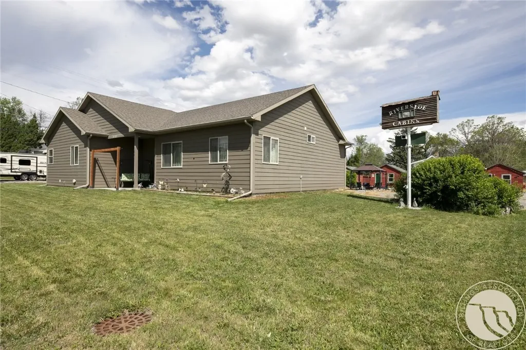 44 W Pike Avenue Columbus MT 59019