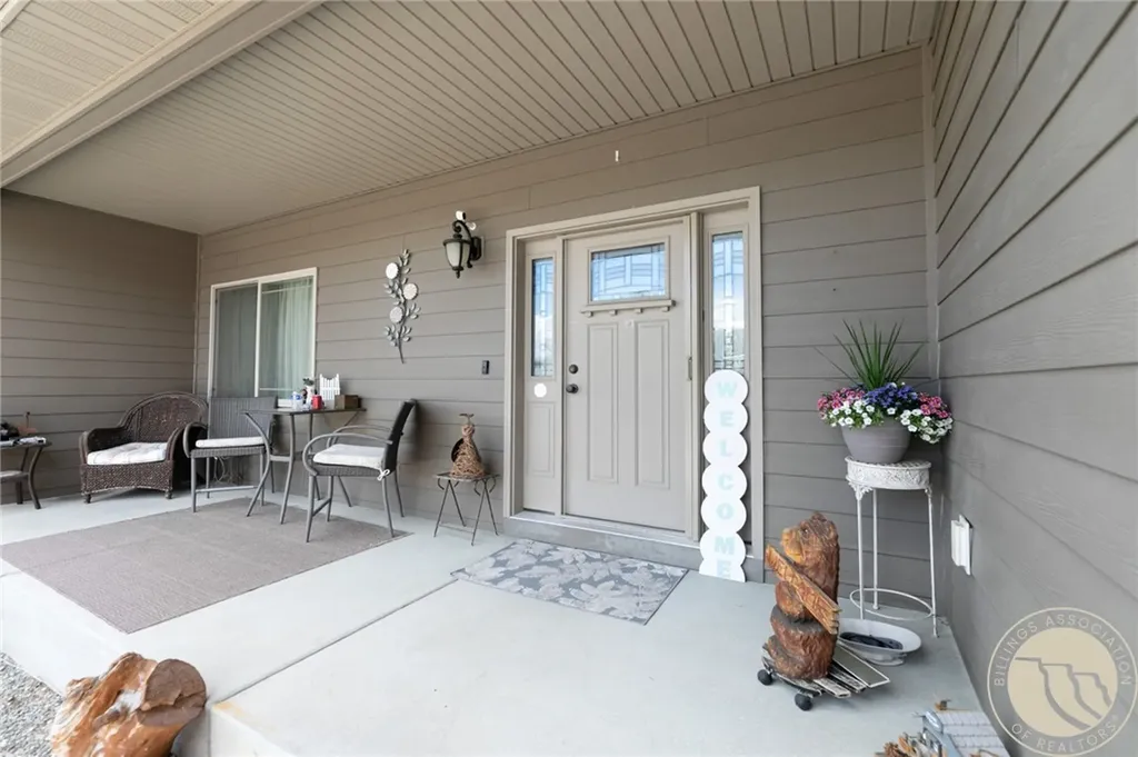 44 W Pike Avenue Columbus MT 59019