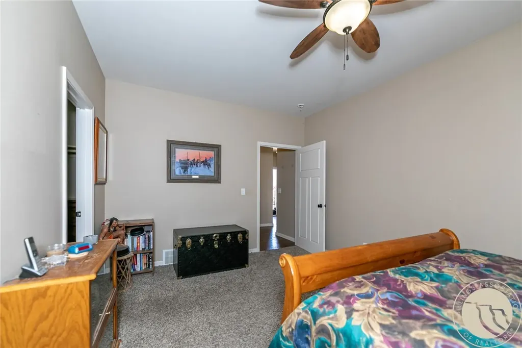 44 W Pike Avenue Columbus MT 59019