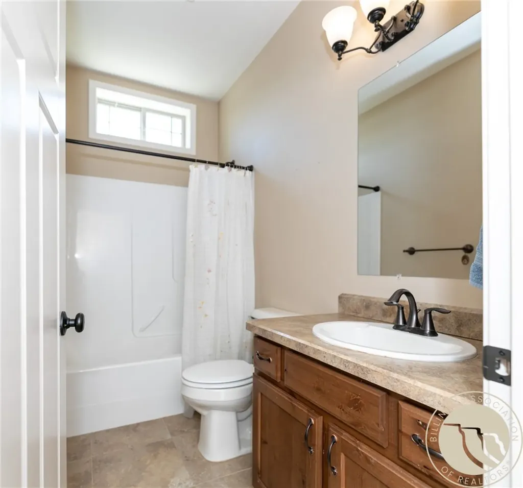44 W Pike Avenue Columbus MT 59019