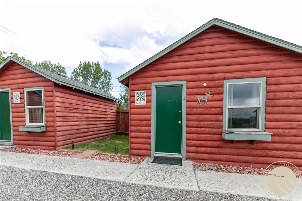 44 W Pike Avenue Columbus MT 59019