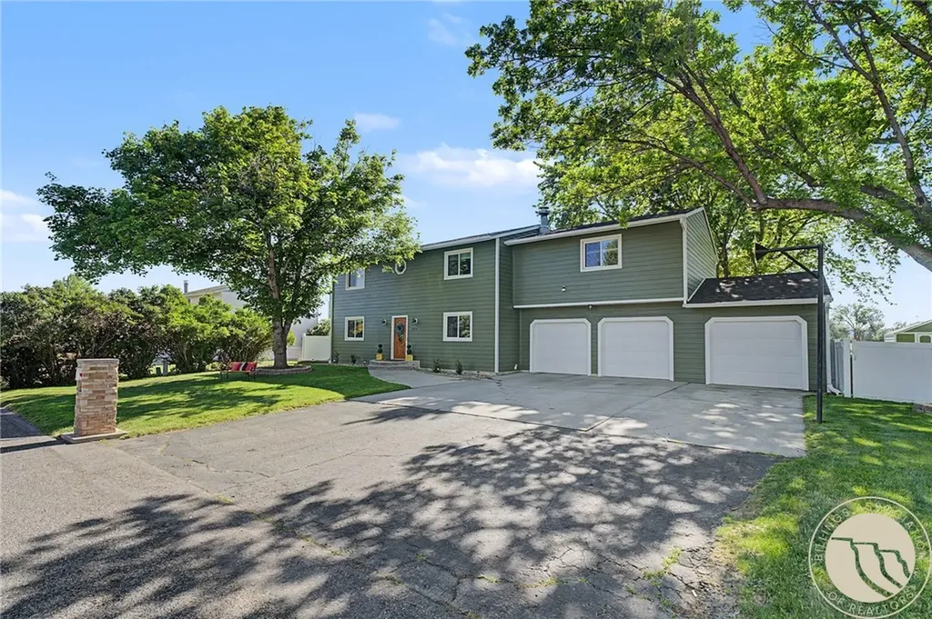 2912 Arnold Palmer Drive Billings MT 59106