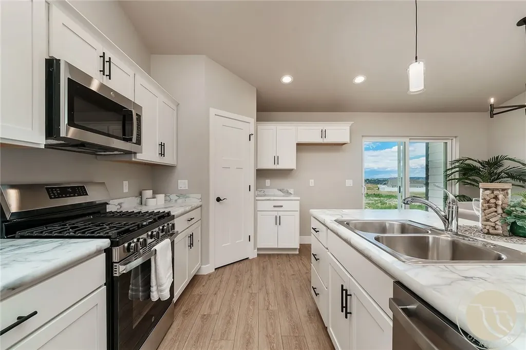 943 Madrid Drive Billings MT 59105