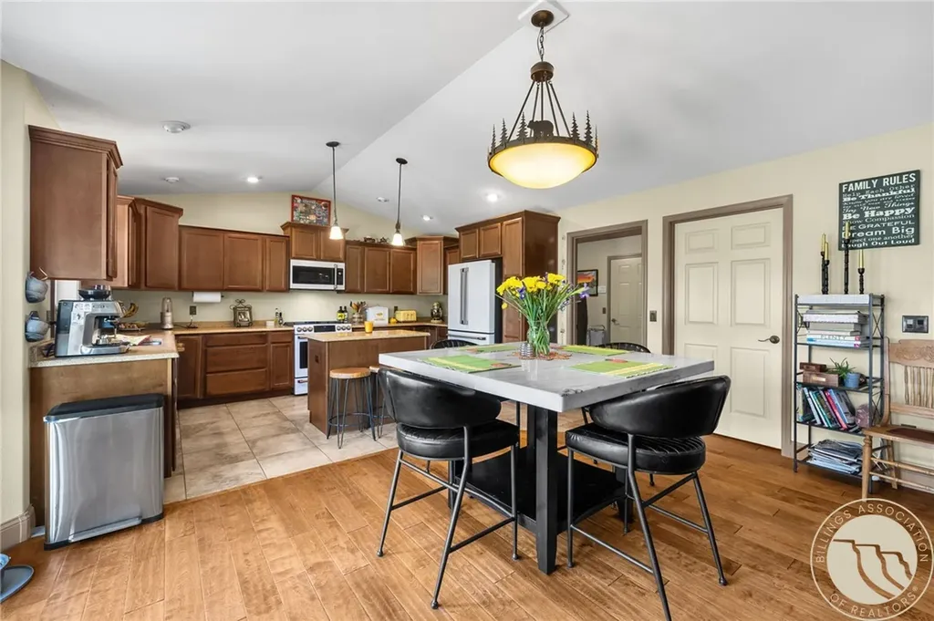 1525 Sullivan Lane Billings MT 59106