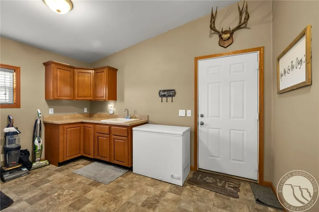 7801 Monad Billings MT 59106
