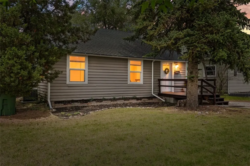 723 Howard Avenue Billings MT 59101