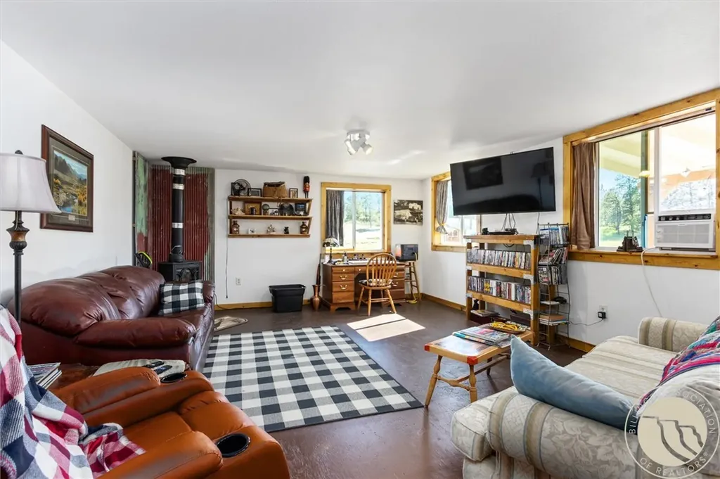 55 Loop Road Roundup MT 59072