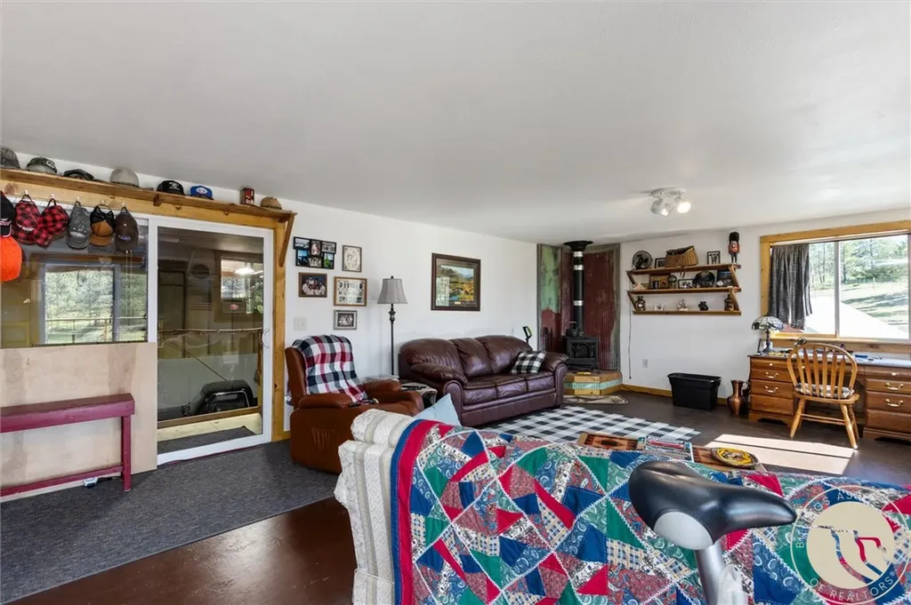 55 Loop Road Roundup MT 59072