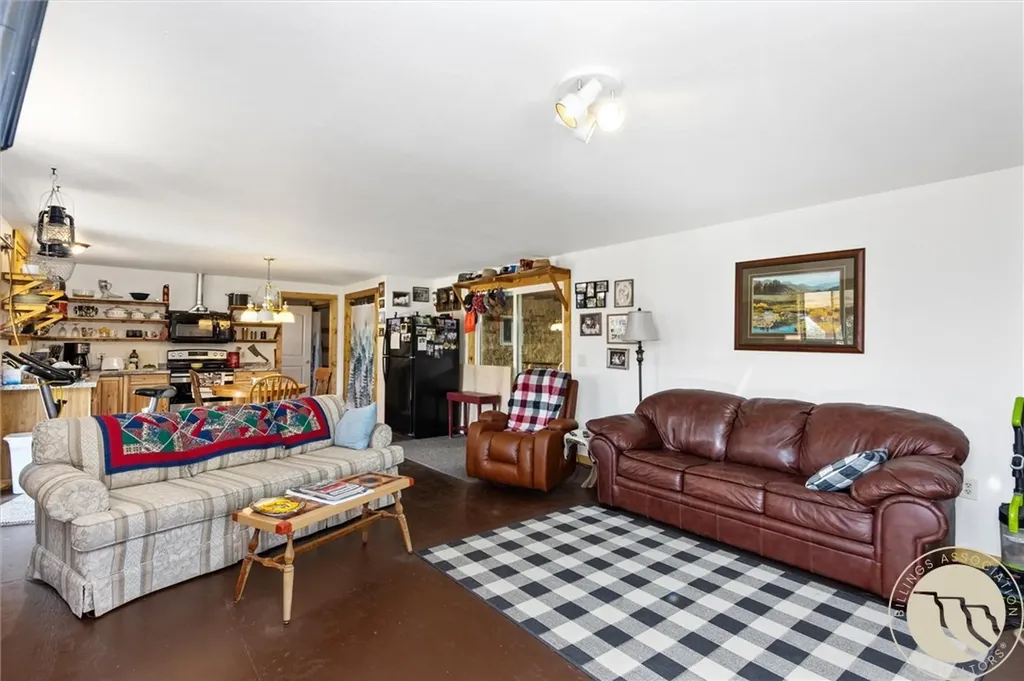 55 Loop Road Roundup MT 59072