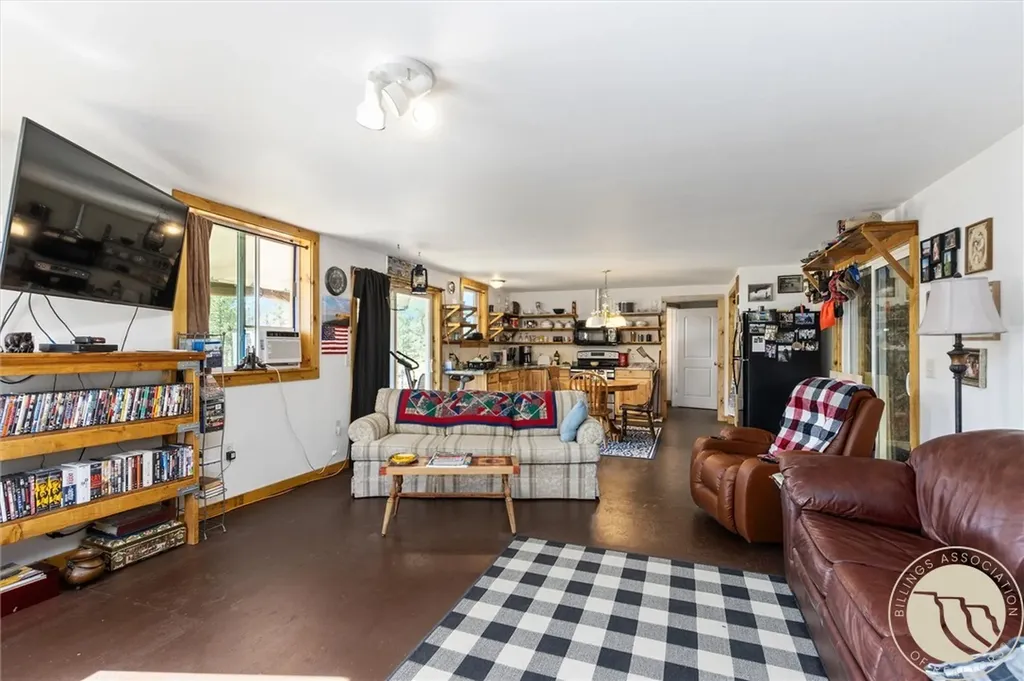 55 Loop Road Roundup MT 59072