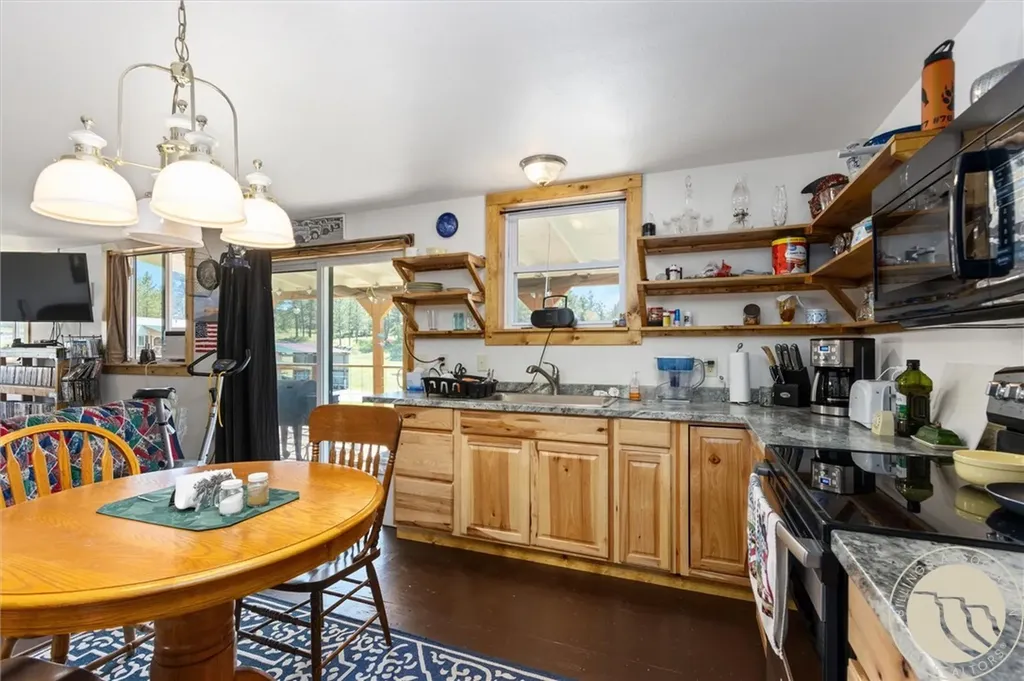 55 Loop Road Roundup MT 59072