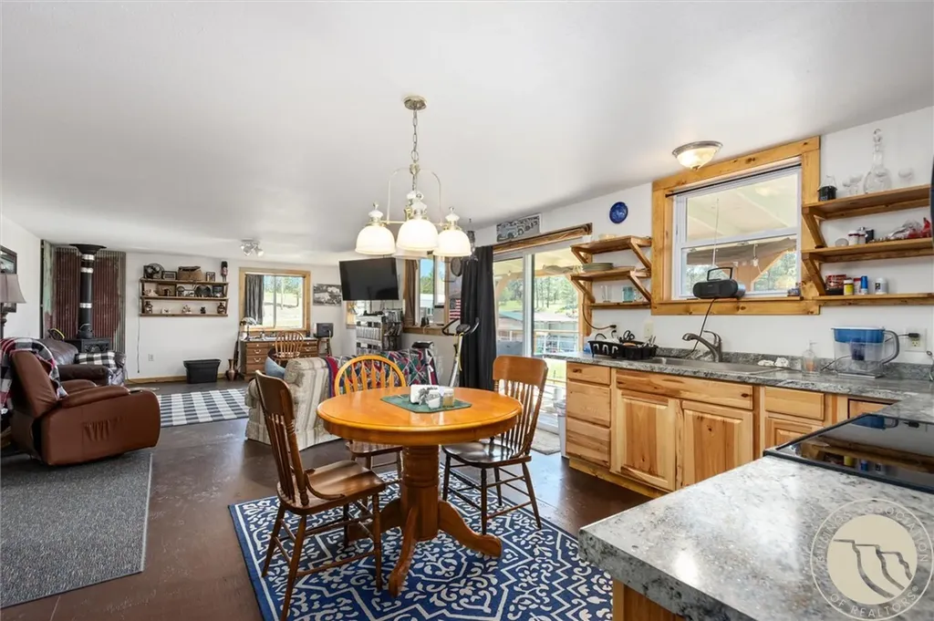 55 Loop Road Roundup MT 59072