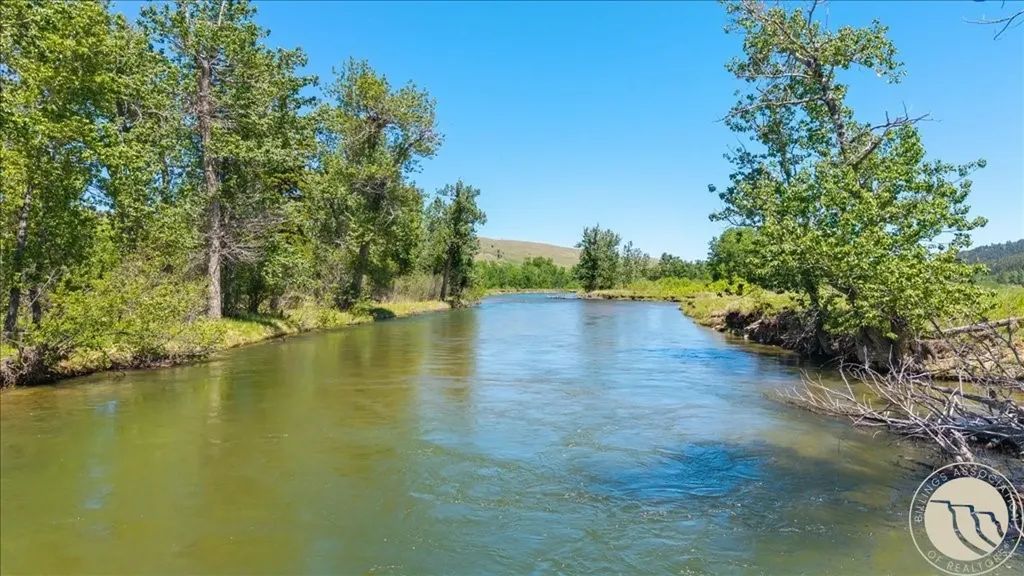Lot 5 Black Butte Ranch Sub Roscoe MT 59071