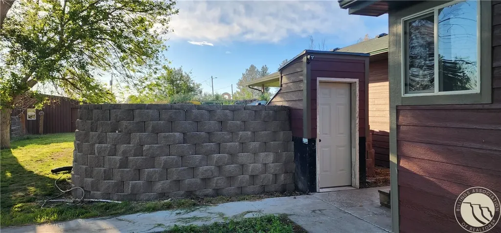 8730 Razor Creek Drive Shepherd MT 59079