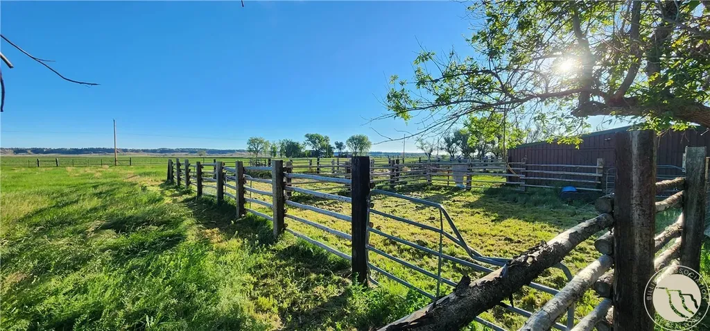 8730 Razor Creek Drive Shepherd MT 59079