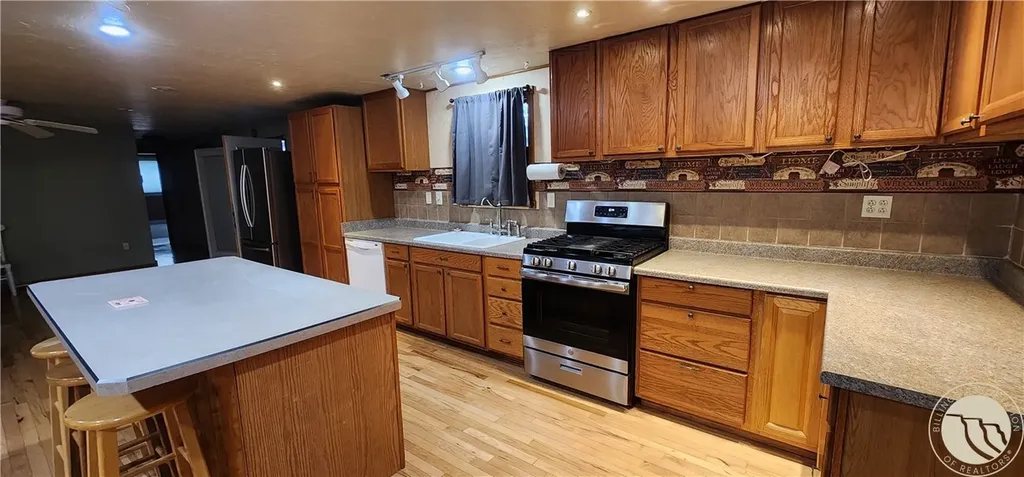 8730 Razor Creek Drive Shepherd MT 59079