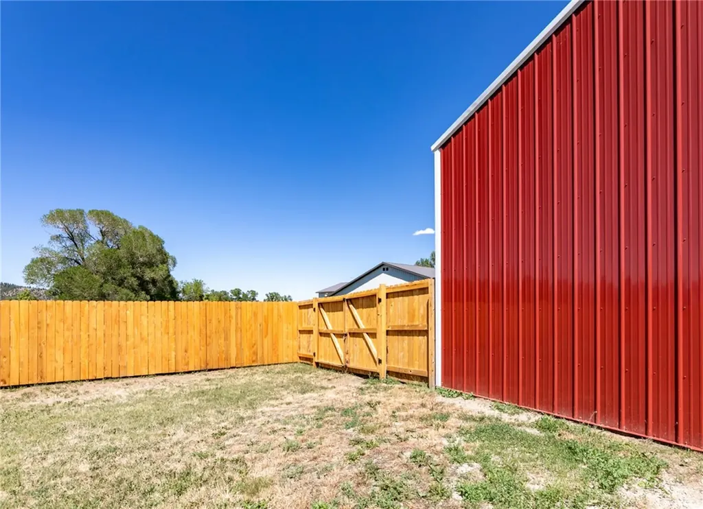8 Culbertson Lane Columbus MT 59019