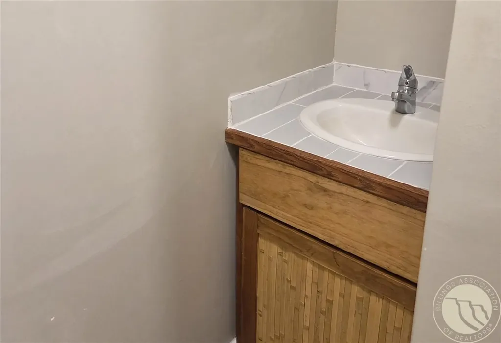 17 Grassland Way Roundup MT 59072