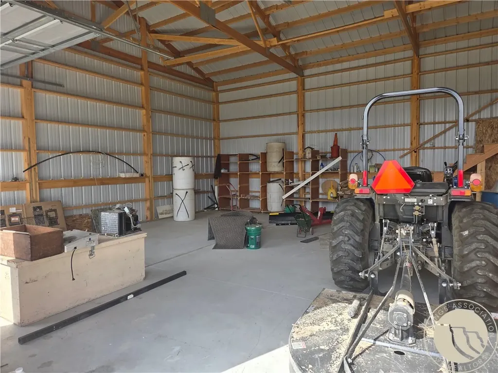 17 Grassland Way Roundup MT 59072