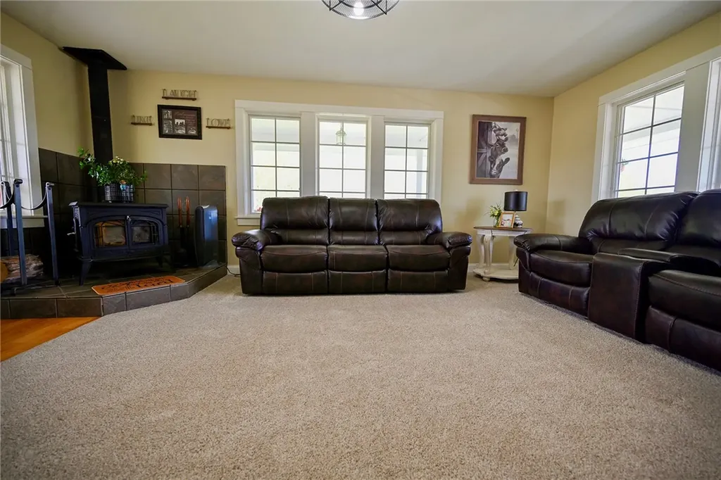7543 Us Highway 212 Roberts MT 59070