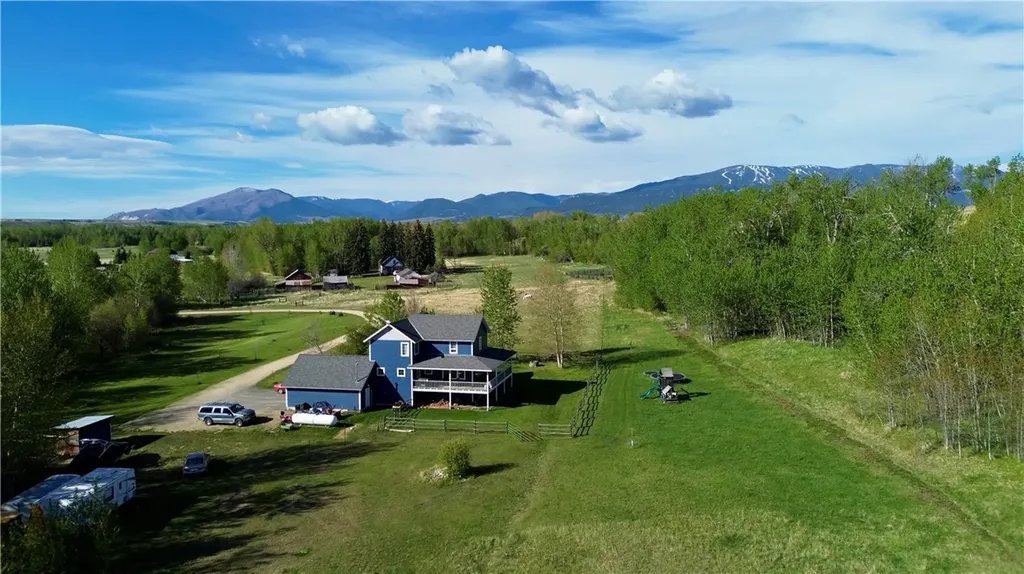 7543 Us Highway 212 Roberts MT 59070