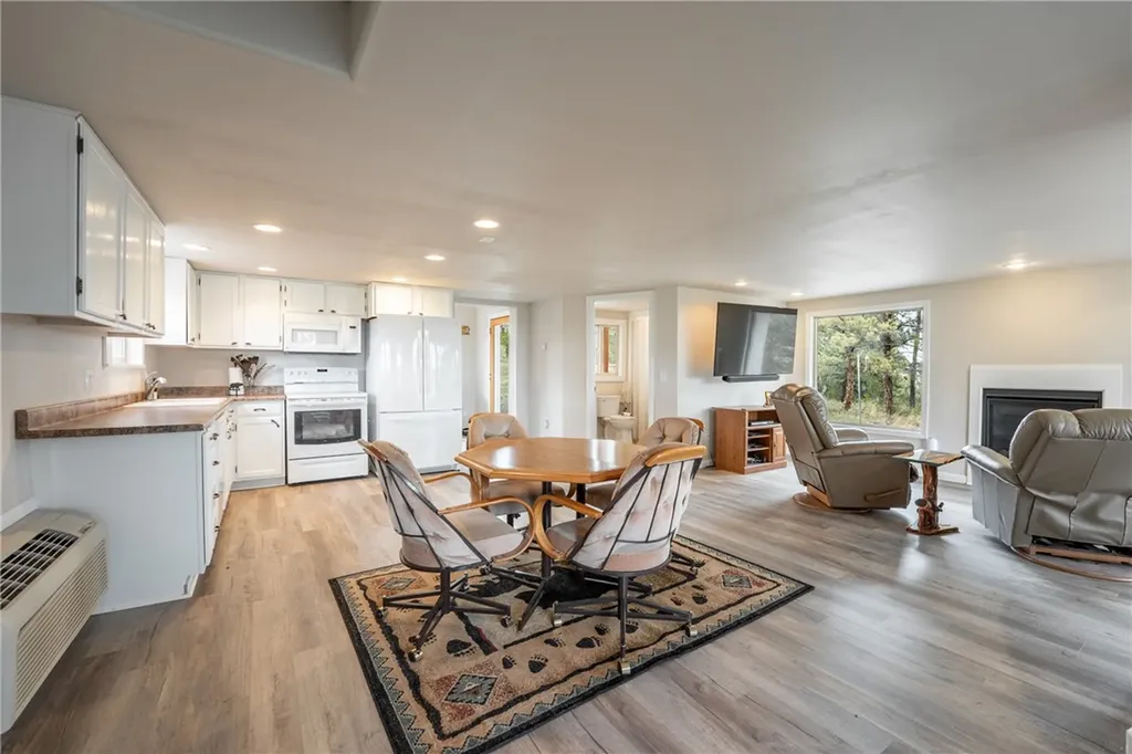 322 Bundy Road Lavina MT 59046