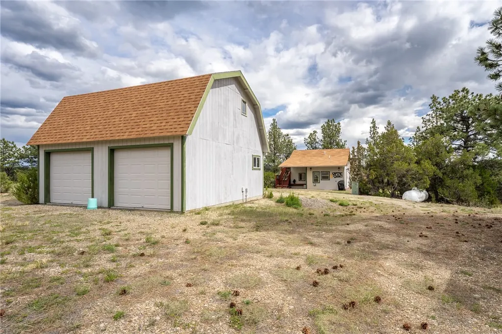 322 Bundy Road Lavina MT 59046