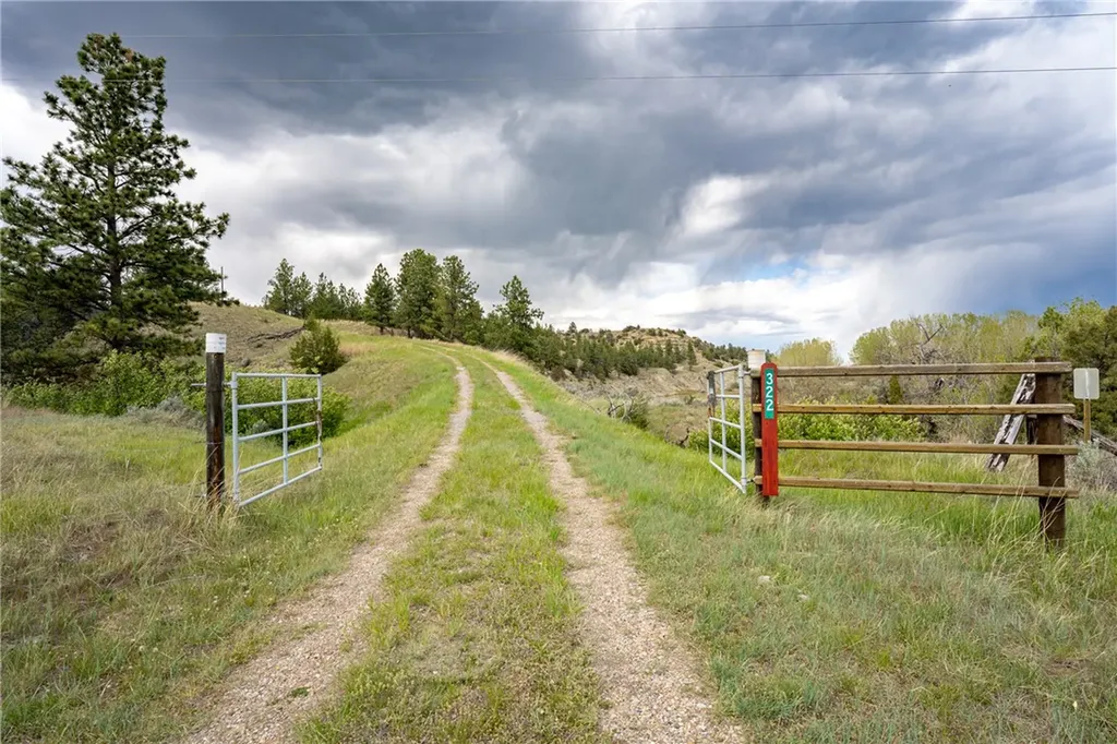 322 Bundy Road Lavina MT 59046
