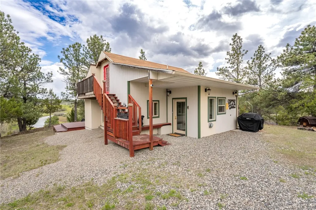 322 Bundy Road Lavina MT 59046