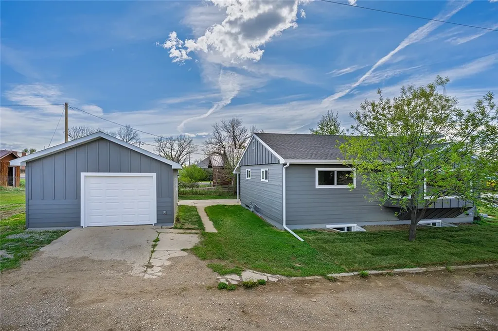 704 2nd Street NW Harlowton MT 59036