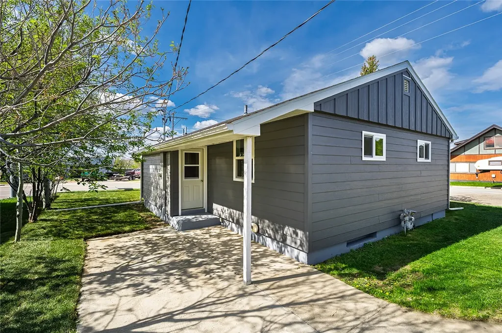 704 2nd Street NW Harlowton MT 59036