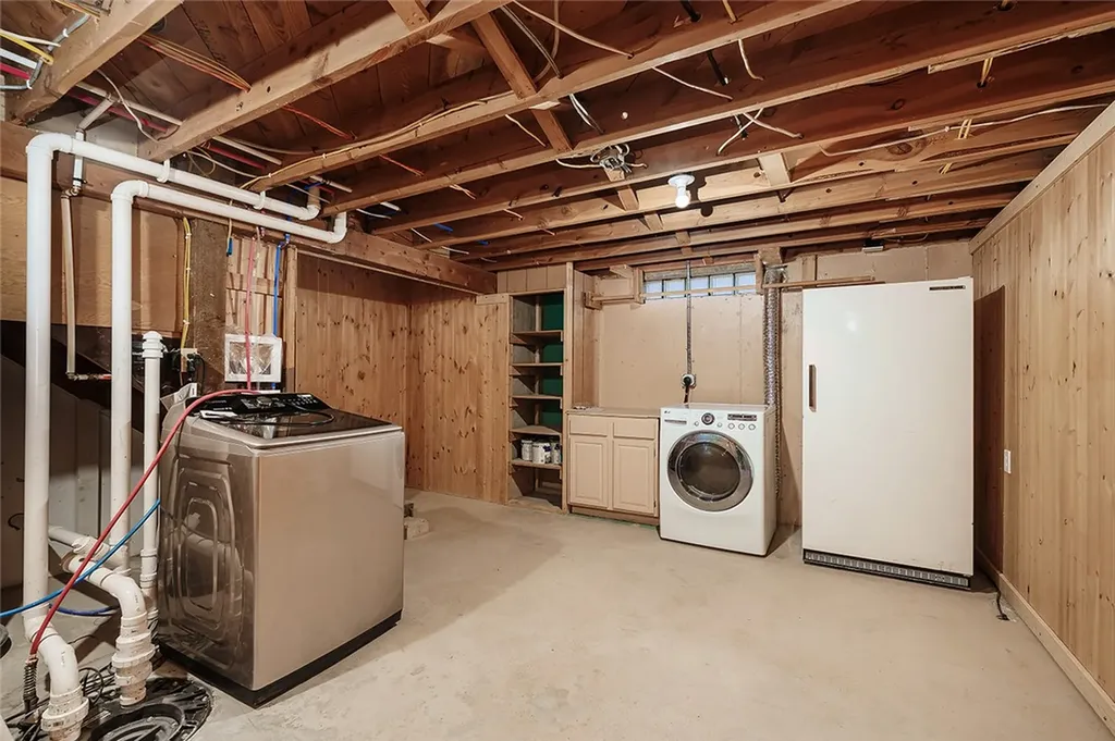 704 2nd Street NW Harlowton MT 59036