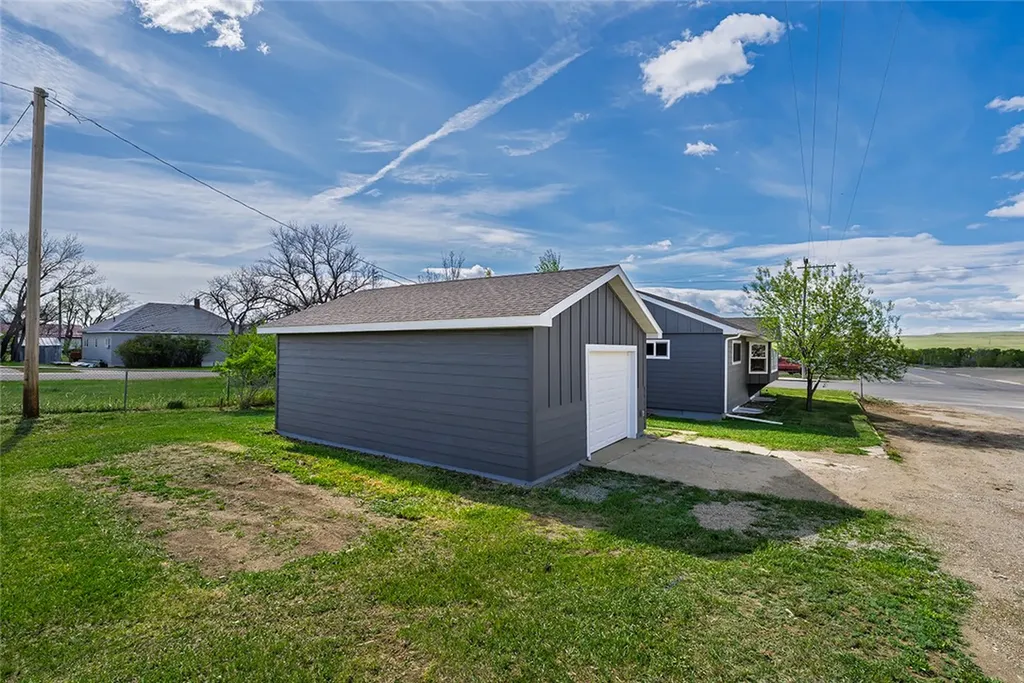 704 2nd Street NW Harlowton MT 59036