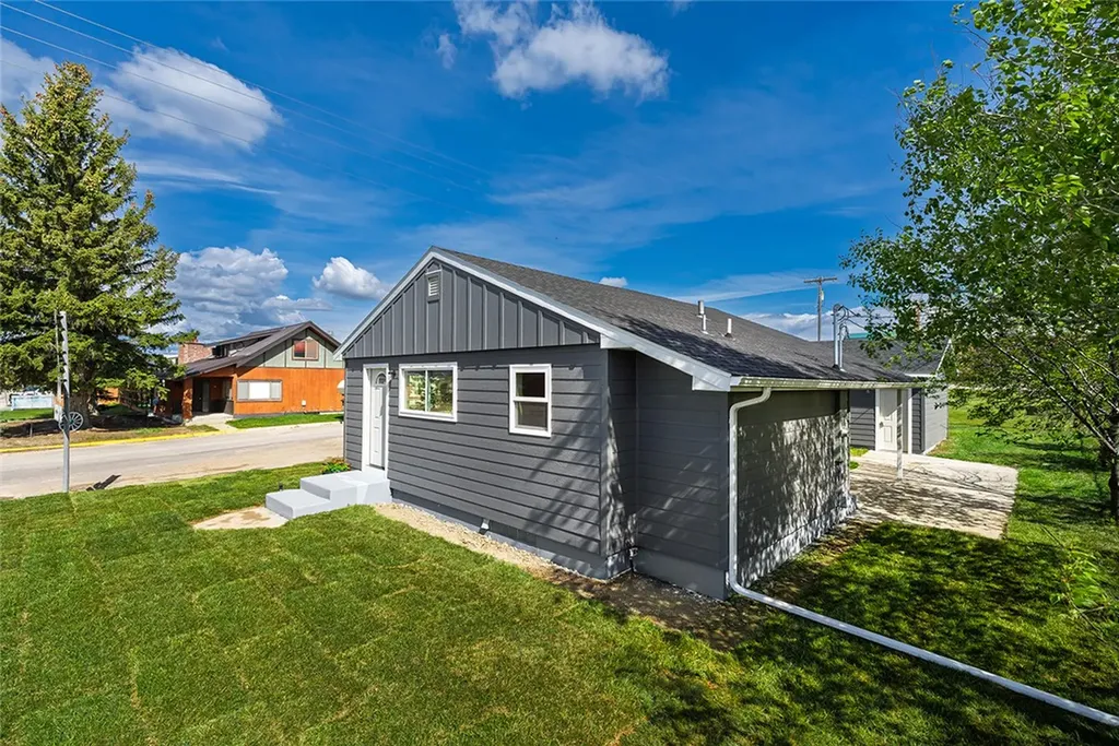 704 2nd Street NW Harlowton MT 59036
